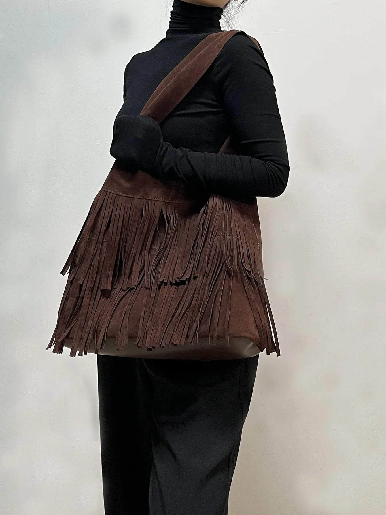 Retro versatile coffee suede tassel large bag - NuaVibe