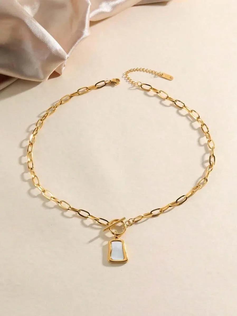 Gold-Plated Geometric Square Necklace - NuaVibe