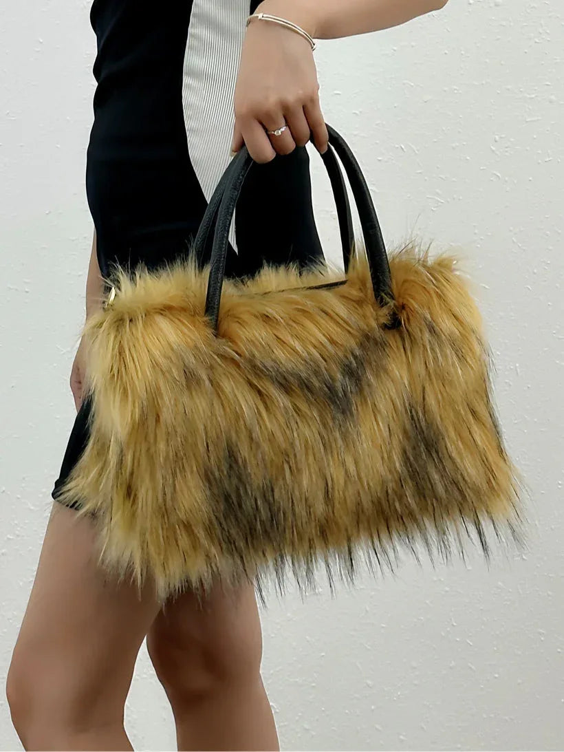 Trendy chain crossbody bag fashionable fur bag - NuaVibe