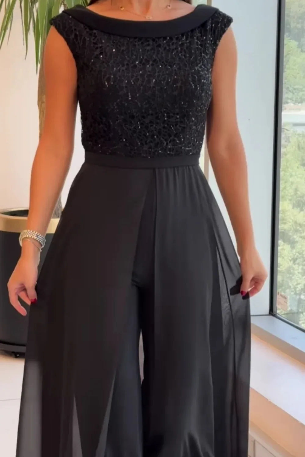 Crew-neck textured-panel tulle jumpsuit - NuaVibe