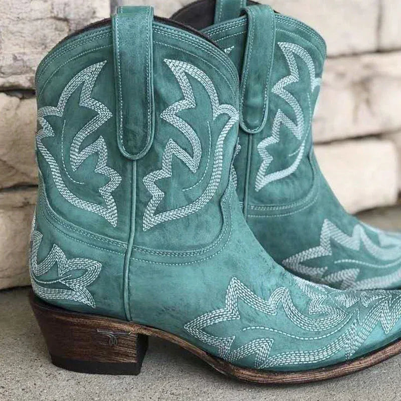 Vintage Embroidered Block Heel Short Western Boots - NuaVibe