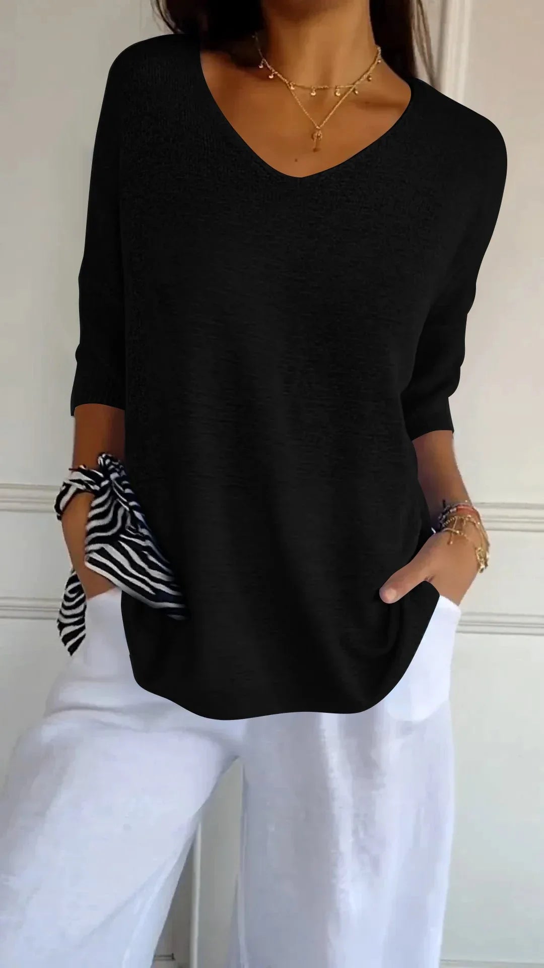 Solid Color Knitted V-neck Top - NuaVibe