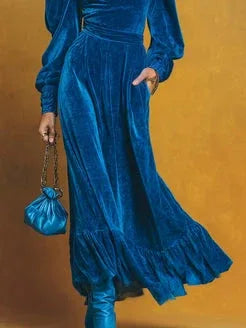 Retro-style velvet maxi dress with open neckline and puff hem - NuaVibe