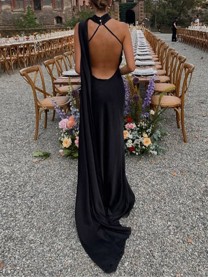 Elegant lady sleeveless halter neck long dress with ribbons