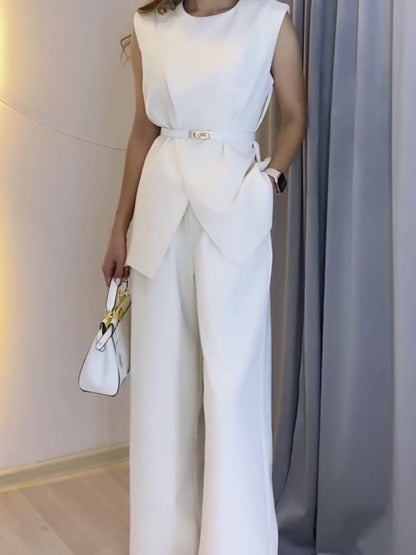 Round neck sleeveless top and wide-leg pants suit