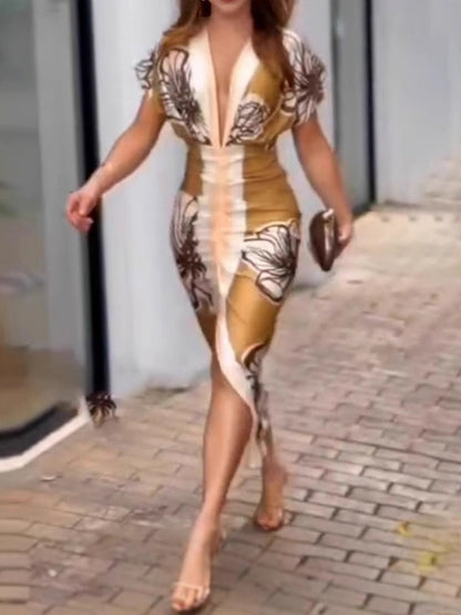 V-neck short-sleeved floral pleated dress